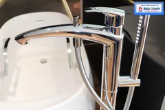 Vòi Xả Bồn Đặt Sàn ToTo TBG09306A/TBN01105B ảnh 4