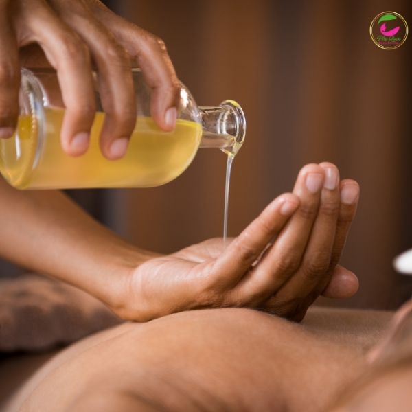 Massage Body bằng dầu thơm