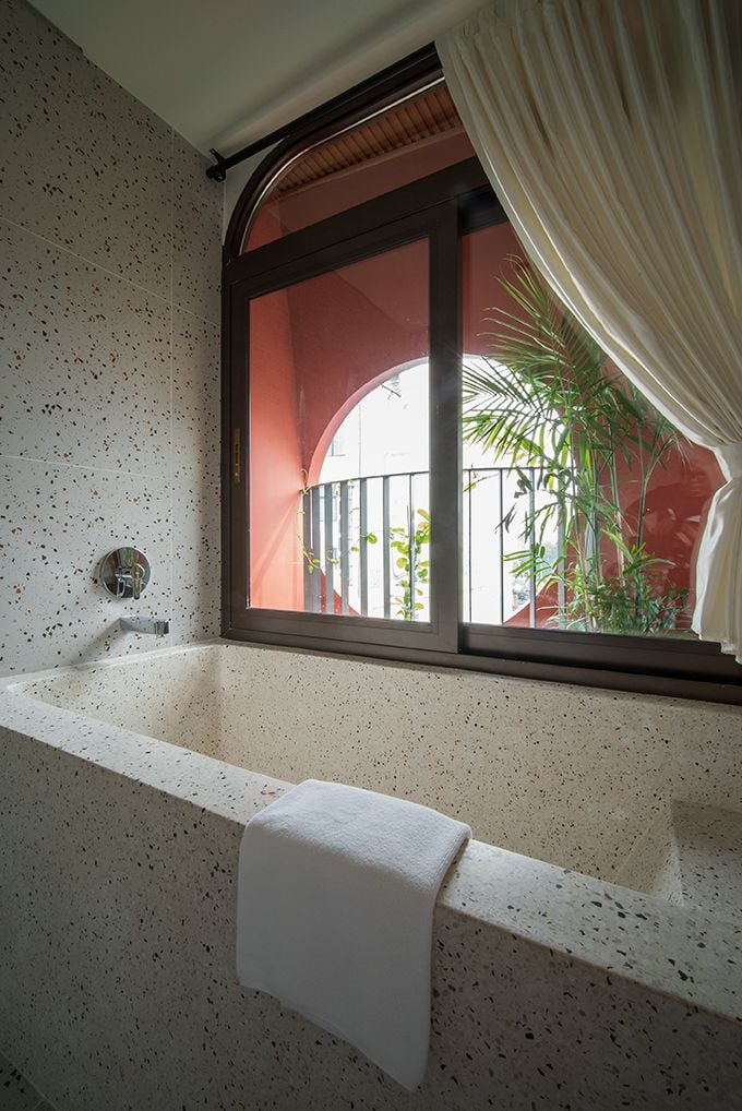 Me Signature Suite