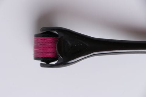  Conpuvon Derma Roller Black 0.5mm (1 cây/hộp) 