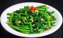 Rau muống xào / Luộc
