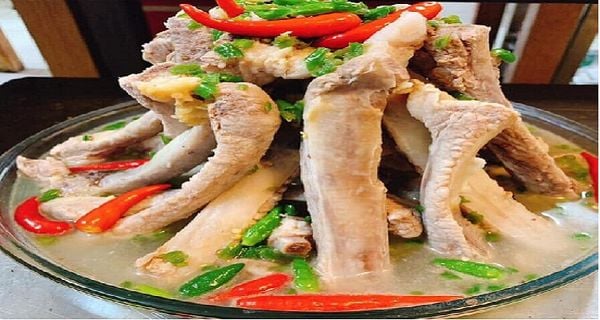 Sườn Que