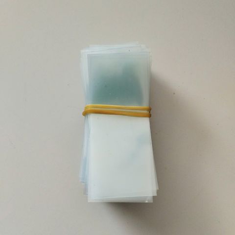  100 Skin trong suốt 18650 