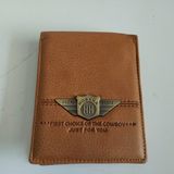  Ví da có logo kim loại 