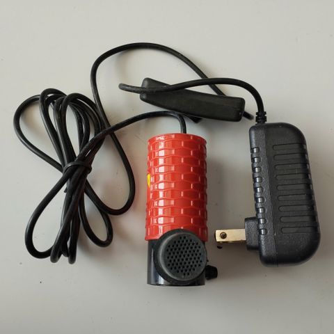  Bơm mini 12v cho máy cắt rãnh tường 