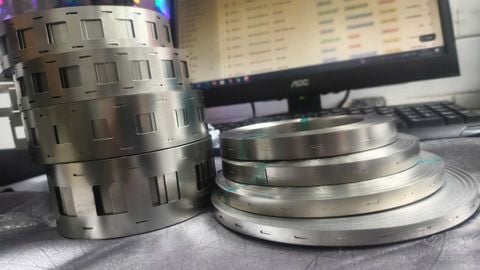  Kẽm hàn xẻ rãnh 0.18 đơn đôi 18650 21700 26650 32140 