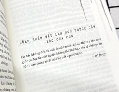 Đứa Trẻ Hiểu Chuyện Thường Không Có Kẹo Ăn