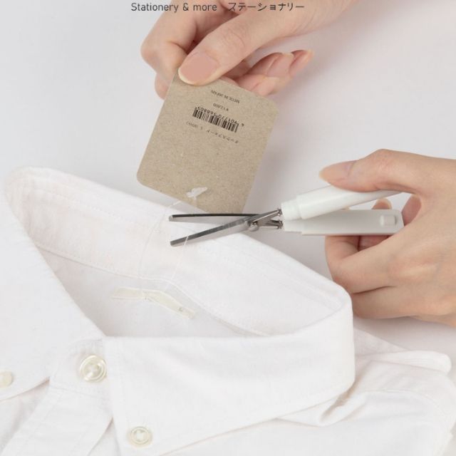 Kéo cắt Mini Stickyle Sun-Star Nhật Có Nắp Đậy Thiết Kế Thông Minh Nhỏ Gọn