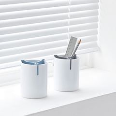 Cốc nhựa ABS Litem cao cấp, Đồ Cắm Bút Có Ngăn Hiệu Sysmax