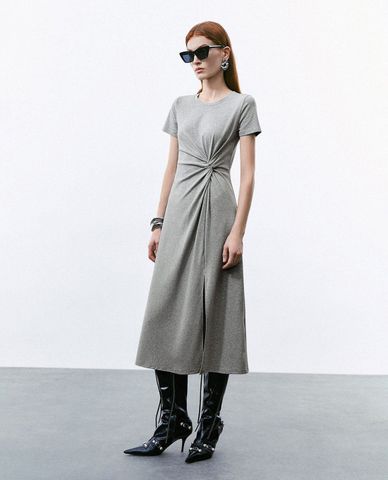  URBAN REVIVO - Đầm midi chữ A cổ tròn tay ngắn Twist 