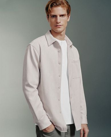  URBAN REVIVO - Áo sơ mi nam cổ bẻ tay dài Bottom Up Loose 