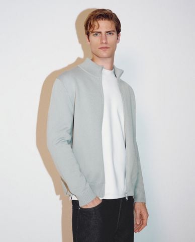  URBAN REVIVO - Áo khoác nam dệt kim cổ cao tay dài Zip Up 