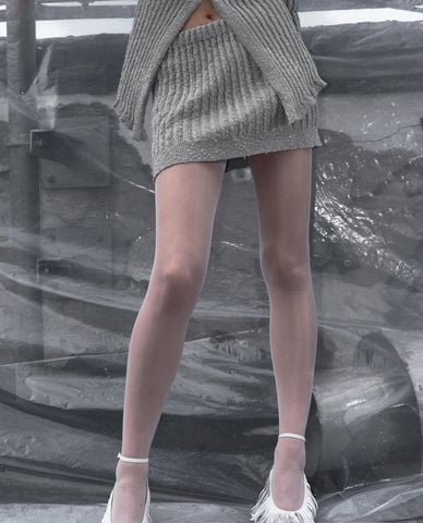  URBAN REVIVO - Chân váy dệt kim mini phom chữ A 