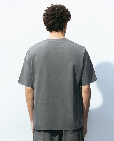  URBAN REVIVO - Áo thun nam cổ tròn tay ngắn Printed Crew 