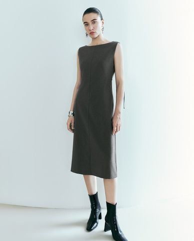  URBAN REVIVO - Đầm sát nách midi cổ tròn thanh lịch 