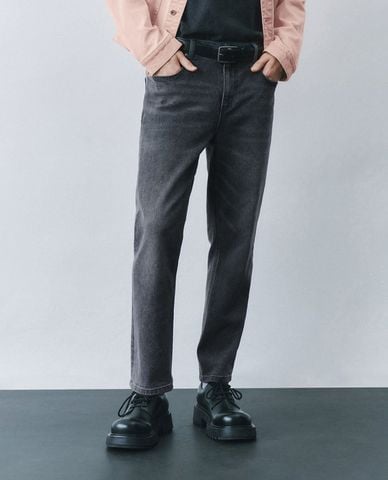  URBAN REVIVO - Quần jeans nam ống đứng hiện đại 