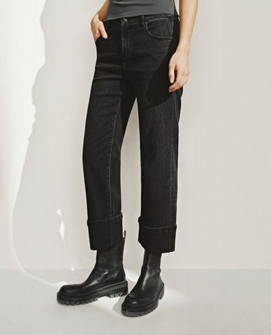  URBAN REVIVO - Quần jeans nữ ống đứng xoắn gấu 