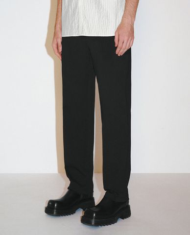  URBAN REVIVO - Quần nam ống đứng thanh lịch 