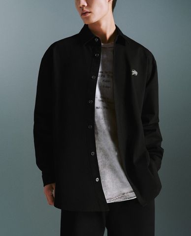  URBAN REVIVO - Áo sơ mi nam cổ bẻ tay dài thanh lịch 