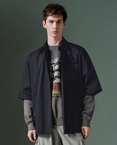  URBAN REVIVO - Áo sơ mi nam tay ngắn hiện đại 