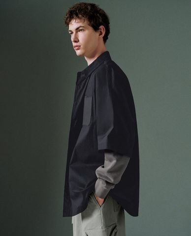  URBAN REVIVO - Áo sơ mi nam tay ngắn hiện đại 