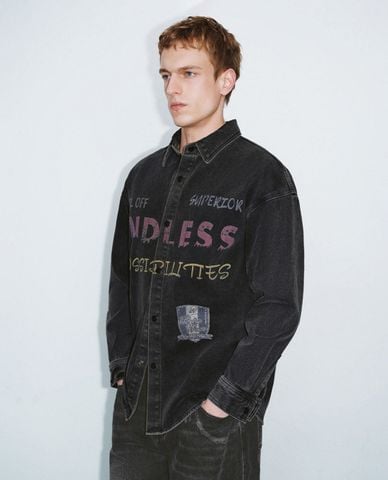  URBAN REVIVO - Áo sơ mi denim nam phối họa tiết thời thượng 