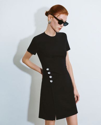  URBAN REVIVO - Đầm mini cổ tròn tay ngắn phom ôm Straight 