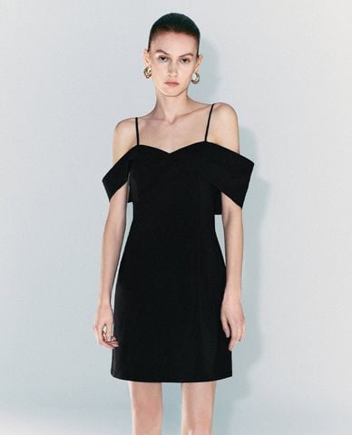  URBAN REVIVO - Đầm hai dây phom mini Skater 