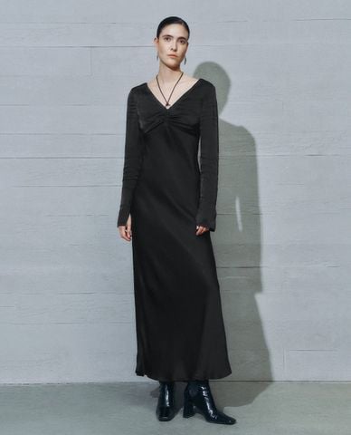  URBAN REVIVO - Đầm midi cổ yếm phom suông 