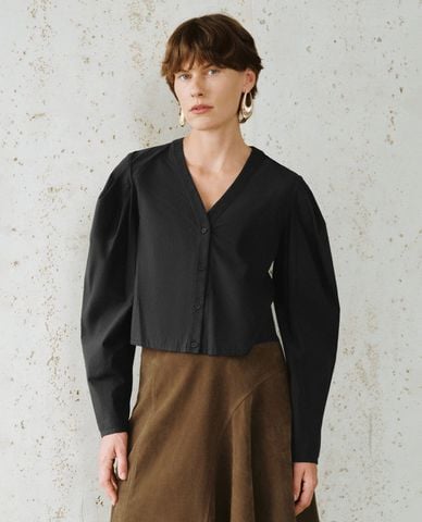  URBAN REVIVO - Áo sơ mi nữ cổ V thanh lịch 