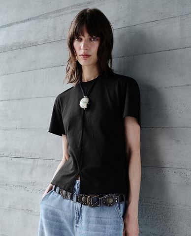  URBAN REVIVO - Áo thun nữ cổ tròn tay ngắn 