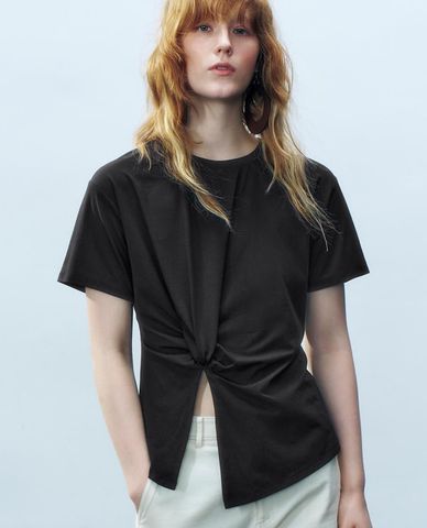  URBAN REVIVO - Áo kiểu nữ tay ngắn xoắn eo Twisted 