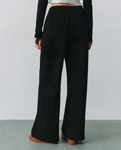  URBAN REVIVO - Quần nữ ống rộng lưng thun hiện đại 