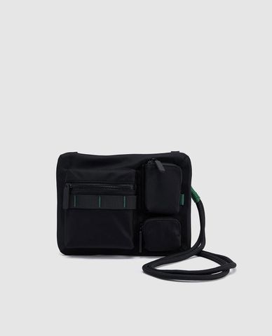  URBAN REVIVO - Túi đeo chéo nam phom chữ nhật 