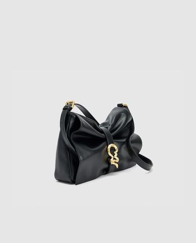  URBAN REVIVO - Túi đeo vai nữ phom chữ nhật phối khóa hiện đại 