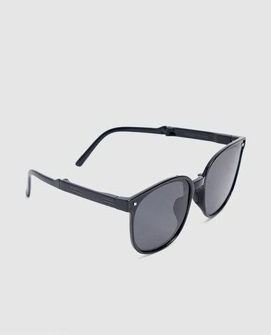  URBAN REVIVO - Kính mát nữ gọng vuông hiện đại 