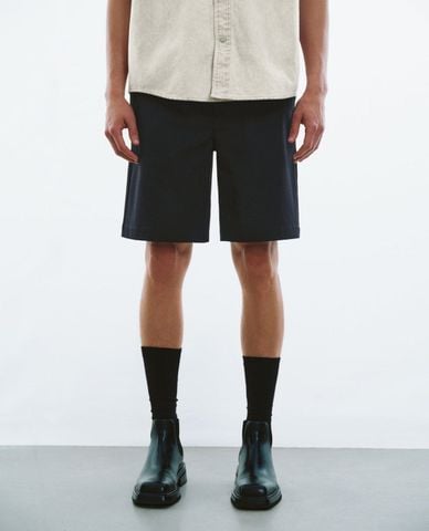  URBAN REVIVO - Quần short nam ngang gối trẻ trung Loose 