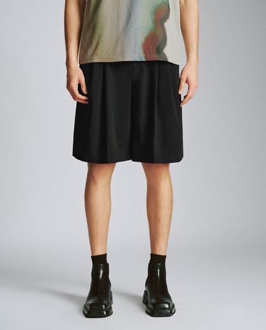  URBAN REVIVO - Quần short nam ngang gối phối thắt lưng 