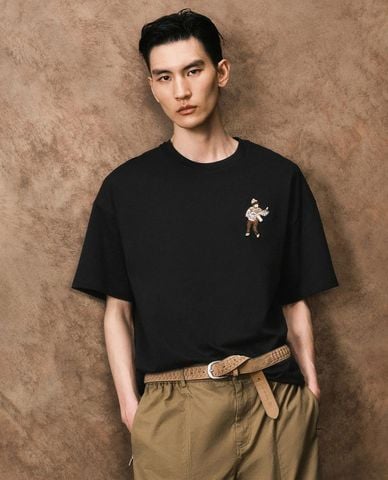  URBAN REVIVO - Áo thun nam cổ tròn tay ngắn năng động 