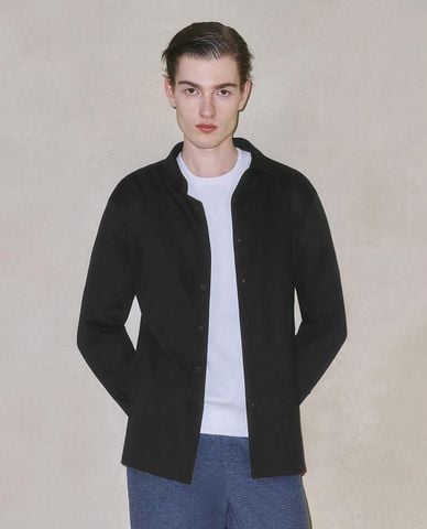  URBAN REVIVO - Áo sơ mi nam cổ bẻ tay dài hiện đại 