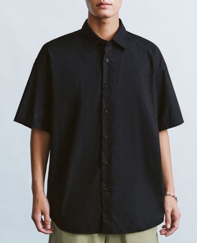  URBAN REVIVO - Áo sơ mi nam cổ bẻ tay ngắn Button Up Straight 