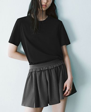  URBAN REVIVO - Áo thun nữ cổ tròn tay ngắn 