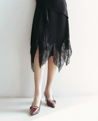  URBAN REVIVO - Chân váy chữ A mini phối ren 