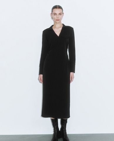  URBAN REVIVO - Đầm midi phom suông cổ V tay dài phối zip Straight 