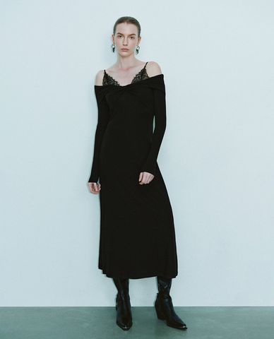  URBAN REVIVO - Đầm hai dây midi phối ren thời thượng 