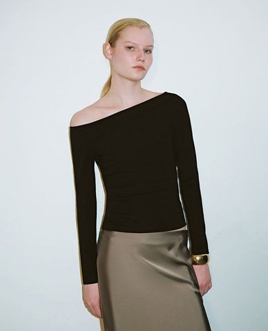  URBAN REVIVO - Áo trễ vai nữ phom ôm thời thượng 