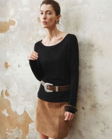  URBAN REVIVO - Áo thun nữ cổ thuyền tay dài 