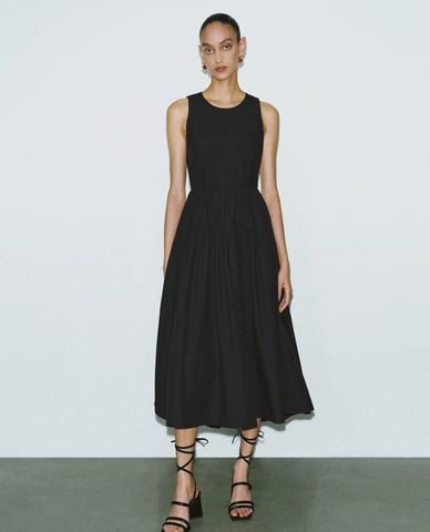  URBAN REVIVO - Đầm sát nách midi cổ tròn hiện đại 