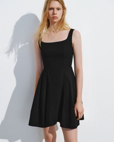  URBAN REVIVO - Đầm hai dây mini cổ vuông 