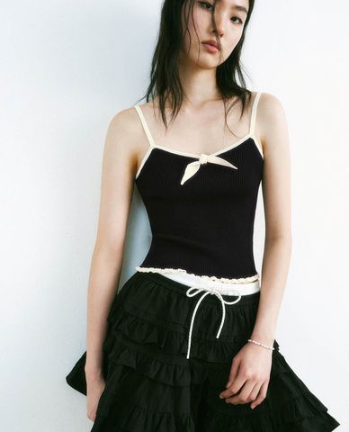  URBAN REVIVO - Áo hai dây nữ dệt kim phối nơ 